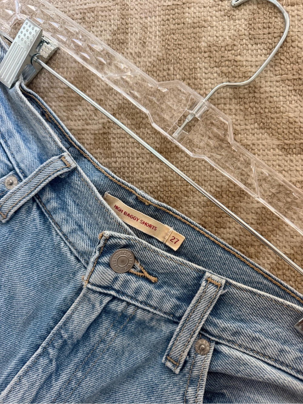 Levi’s high baggy shorts - Picture 3 of 10